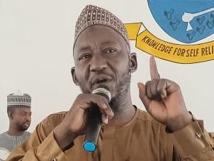 Tafseer mako 